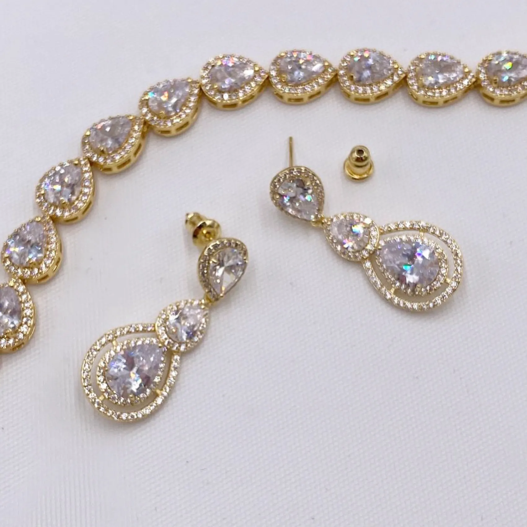 Lace & Favour Gold Prom Jewellery | Prom Earrings*Alessandra Vintage Inspired Crystal Chandelier Earrings Gold