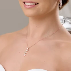 Lace & Favour Bridesmaid Gifts | Bride Gifts*Amalia Rose Gold Cubic Zirconia and Pearl Pendant Necklace