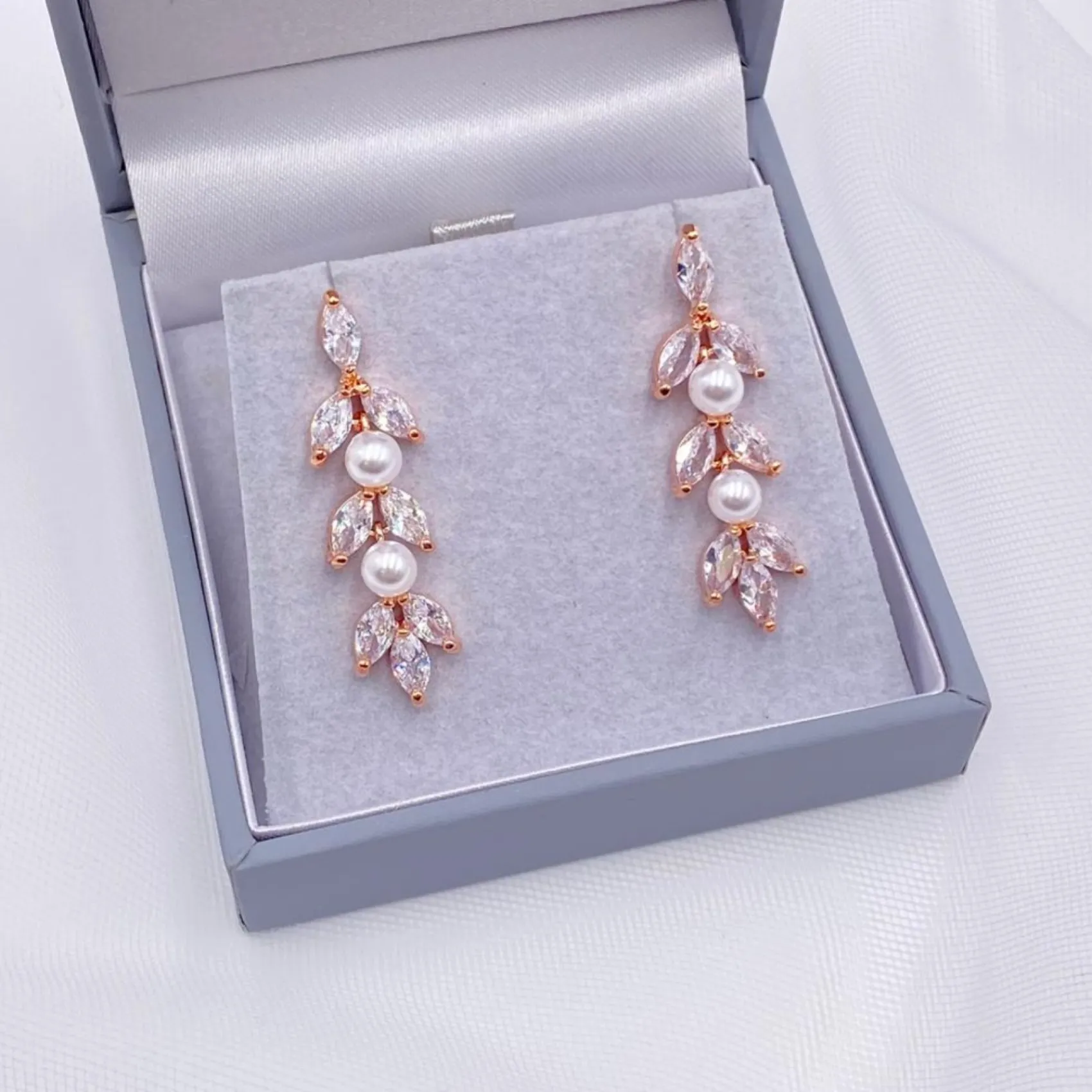 Lace & Favour Bridesmaid Gifts | Bride Gifts*Amalia Rose Gold Cubic Zirconia and Pearl Drop Earrings Ivory/ Rose Gold