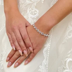 Lace & Favour Bride Gifts | Pearl Jewellery*Amalia Silver Cubic Zirconia Pearl Wedding Bracelet Ivory/ Silver