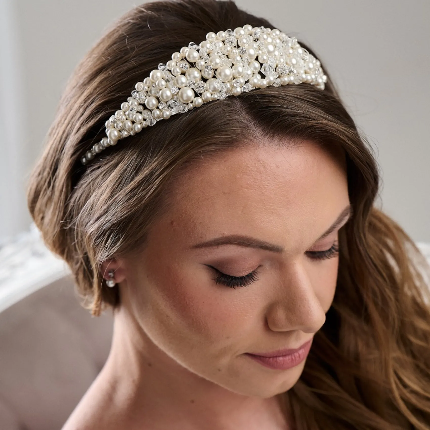 Arianna Pearl Hair Accessories | Silver Hair Accessories*Chunky Pearl and Diamante Bridal Tiara AR801