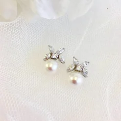 Lace & Favour Bridesmaid Gifts | Silver Wedding Jewellery*Ava Crystal Leaves and Pearl Wedding Earrings Ivory/ Silver