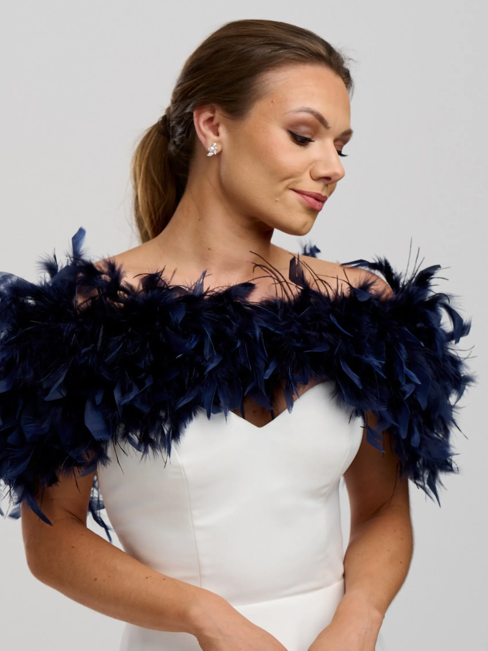 Beverly Hills Feather Stoles & Shrugs | Wedding Capes & Wraps*Bardot Ostrich Feather Bridal Stole Navy