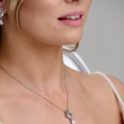 Lace & Favour Silver Prom Jewellery | Prom Necklaces*Bejewelled Crystal Vintage Pendant Necklace (Silver)
