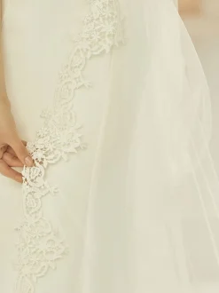 Bianco Evento Single Tier Veils | Chapel Length & Cathedral Veils*Bianco Single Tier Cut Edge Cathedral Veil with Lace Train S371 Ivory
