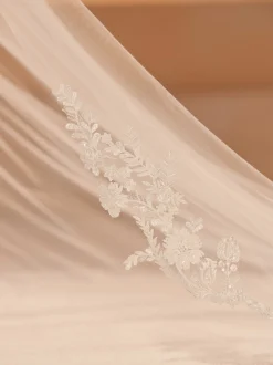 Bianco Evento Single Tier Veils | Chapel Length & Cathedral Veils*Bianco Single Tier Cut Edge Cathedral Veil with Lace Train S456 Ivory