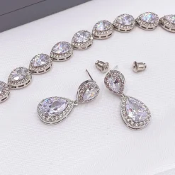 Lace & Favour Silver Prom Jewellery | Prom Earrings*Celeste Chic Crystal Embellished Wedding Earrings Silver