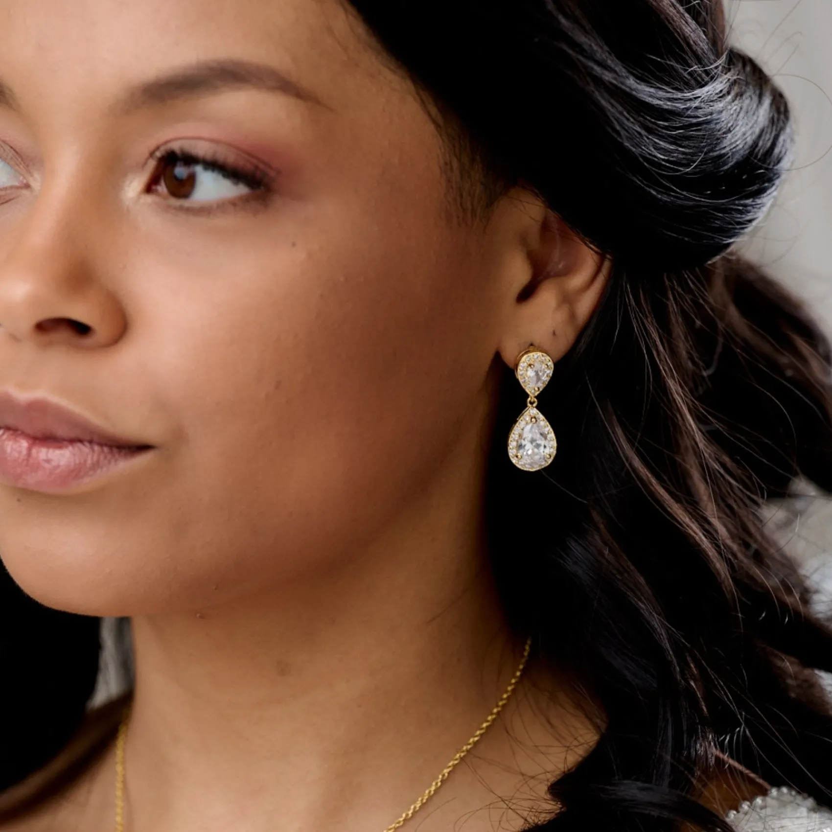 Lace & Favour Bridesmaid Gifts | Crystal Jewellery*Celeste Chic Crystal Embellished Wedding Earrings Gold