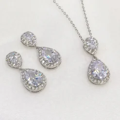 Lace & Favour Silver Prom Jewellery | Prom Necklaces*Celeste Chic Crystal Embellished Pendant Necklace (Silver)