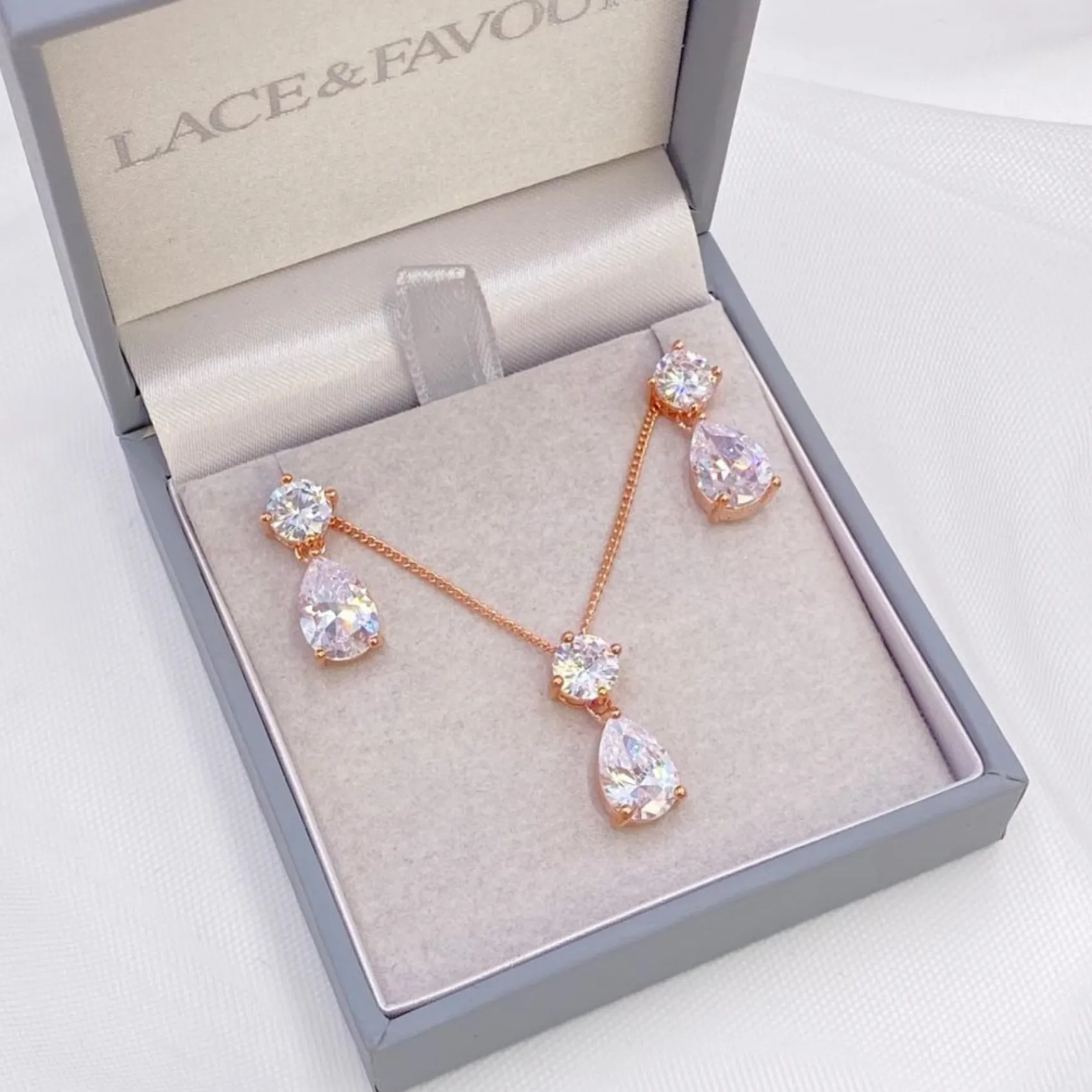 Lace & Favour Bridesmaid Gifts | Bride Gifts*Cleo Rose Gold Teardrop Cubic Zirconia Wedding Jewellery Set