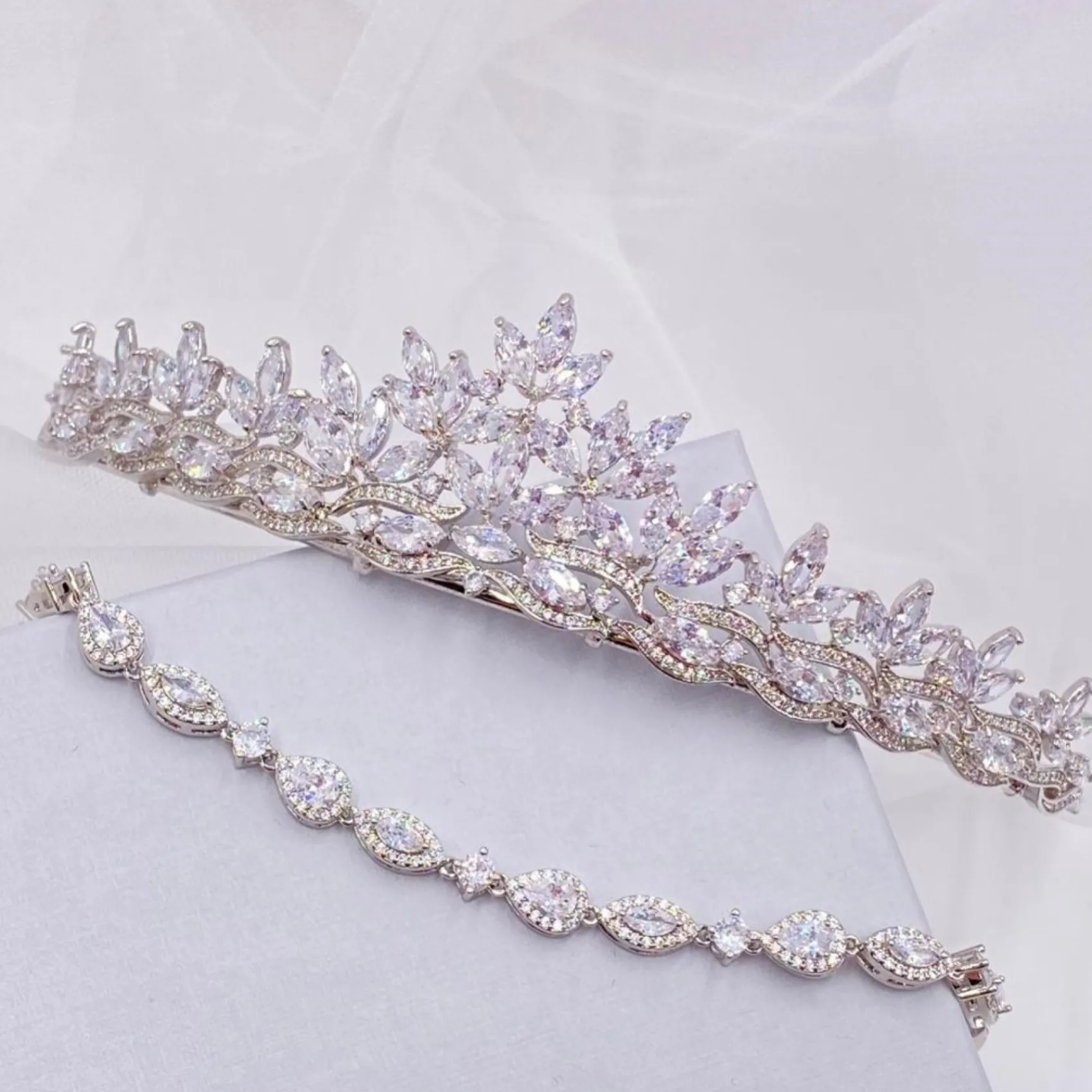 Lace & Favour Prom Headbands & Tiaras | Crystal Hair Accessories*Debutante Classic Cubic Zirconia Crystal Bridal Tiara Silver