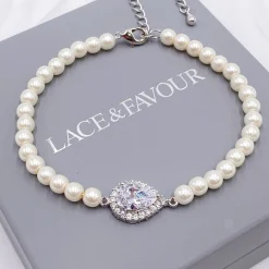 Lace & Favour Bride Gifts | Pearl Jewellery*Desiree Chic Pearl Wedding Bracelet (Silver)