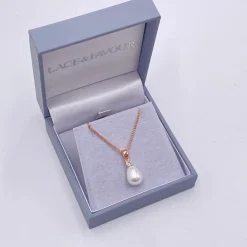 Lace & Favour Bridesmaid Gifts | Bride Gifts*Dolci Rose Gold Teardrop Pearl Pendant Necklace