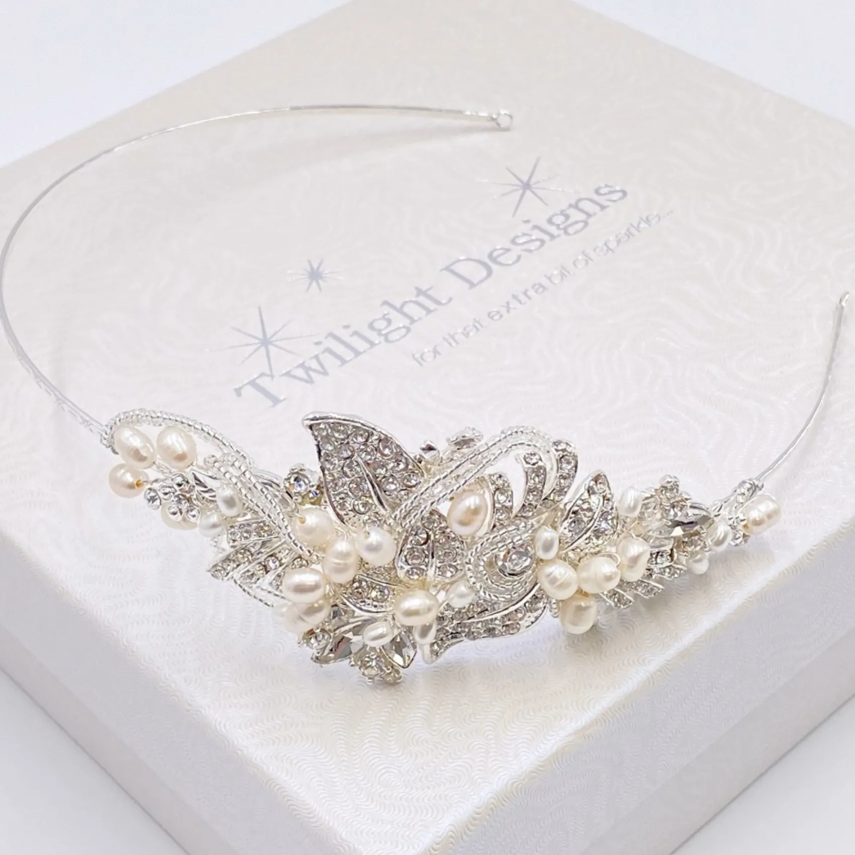 Twilight Designs Vintage Headpieces | Pearl Hair Accessories*Edith Vintage Pearl and Diamante Bridal Side Headband Silver