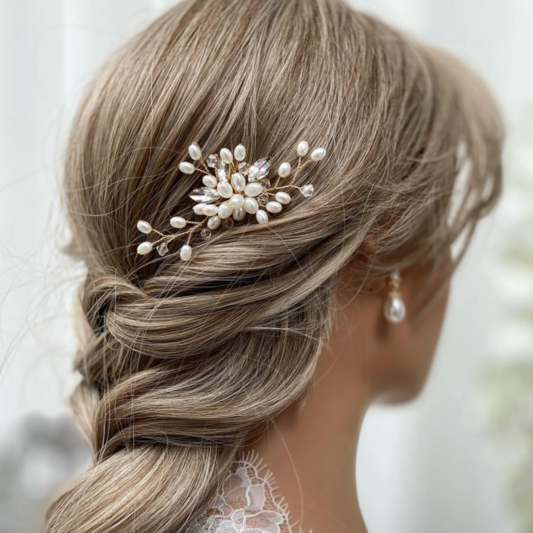 Lace & Favour Pearl Hair Accessories | Gold Hair Accessories*Ellie Pearl Cluster and Crystal Wedding Hair Pin (Gold) Ivory/ Gold