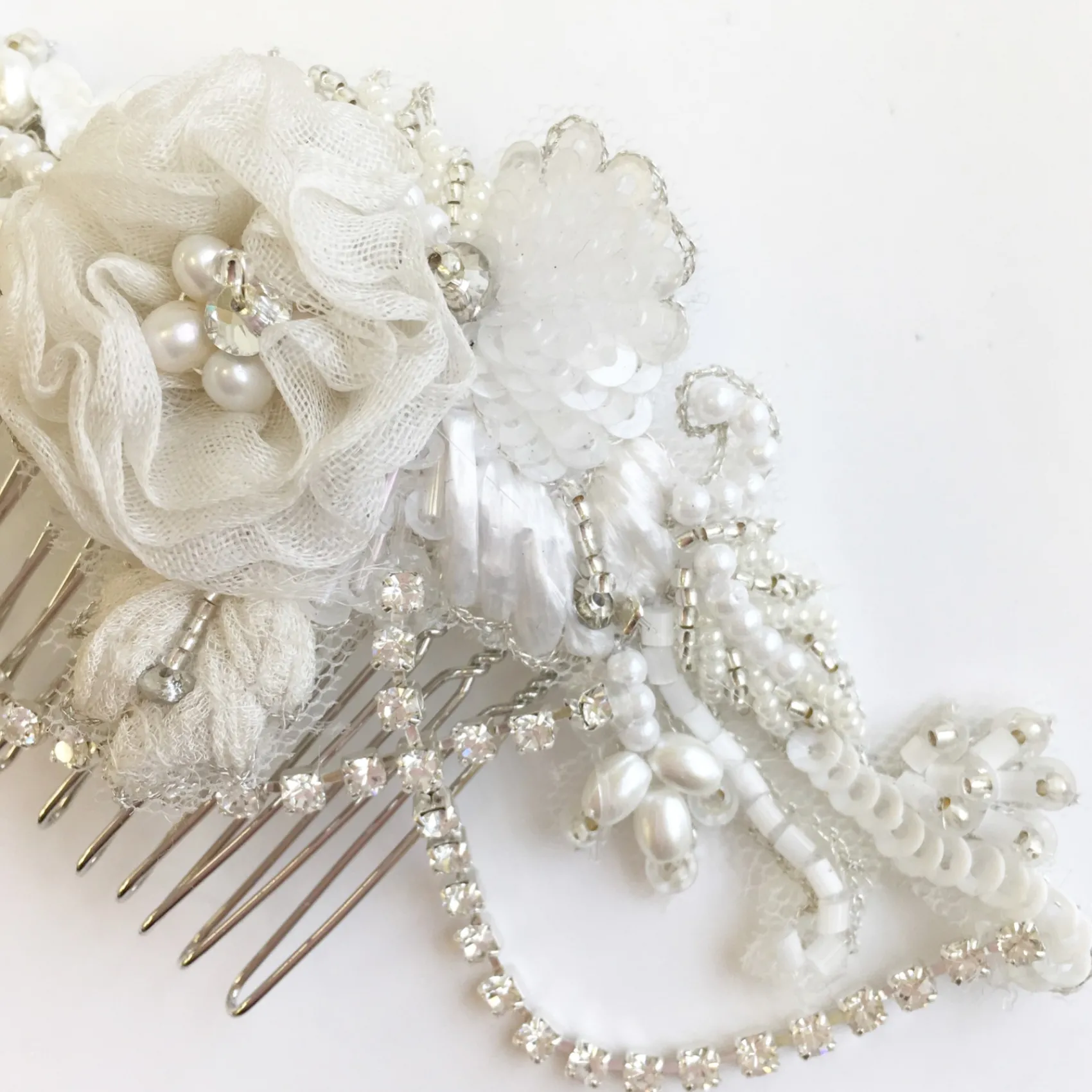 Beads & Beyond Vintage Headpieces | Silver Hair Accessories*Elsie Vintage Floral Hair Comb with Diamante Drapes Ivory/Silver