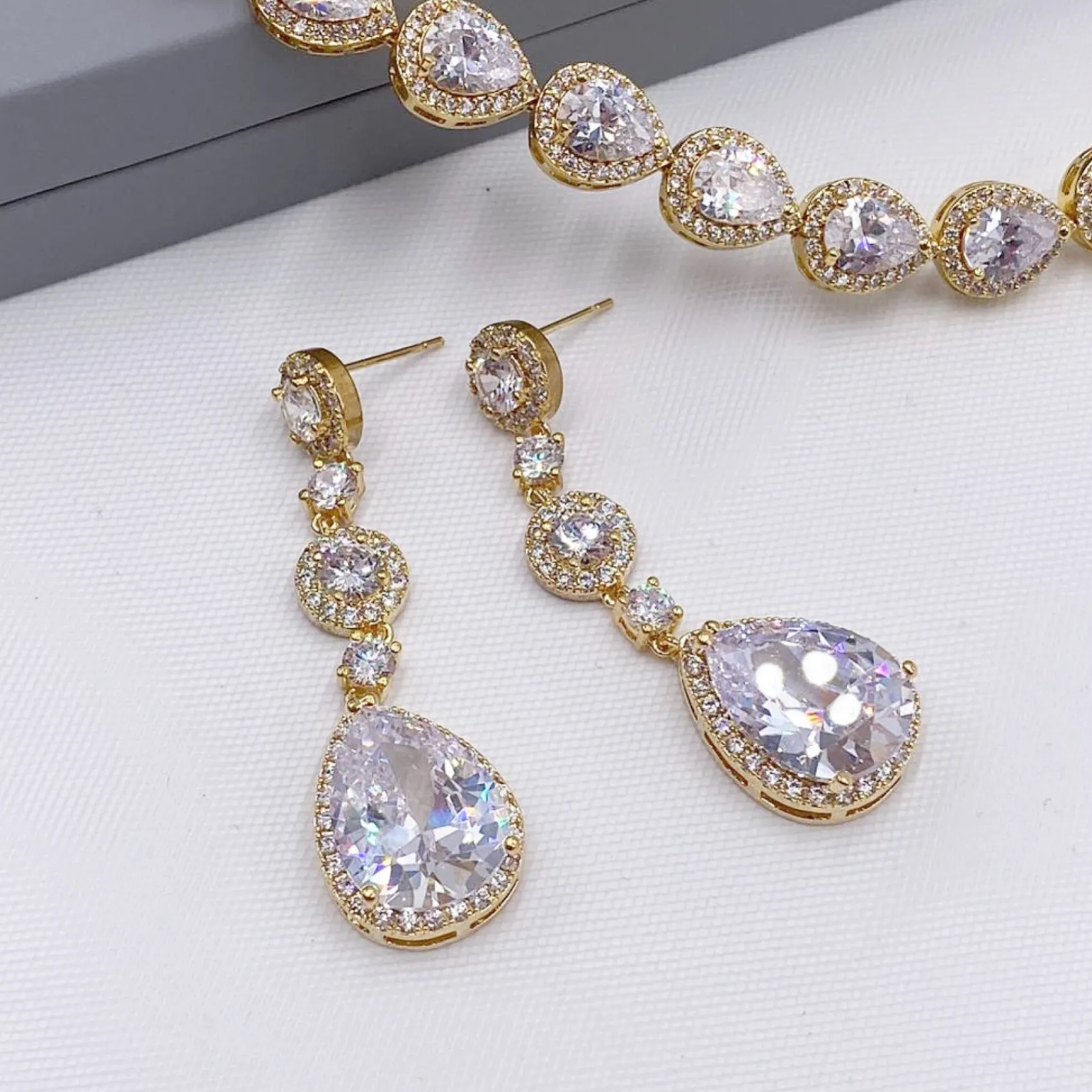 Lace & Favour Gold Prom Jewellery | Prom Earrings*Eternal Chandelier Crystal Wedding Earrings Gold