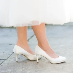 Harriet Wilde Wedding Shoes | Mid Heel*Amy Mid Heel Satin Platform Court Shoes Ivory