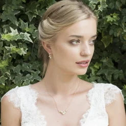 Ivory & Co Bridesmaid Gifts | Bride Gifts*Ivory and Co Aphrodite Crystal Leaves and Pearl Wedding Earrings Gold
