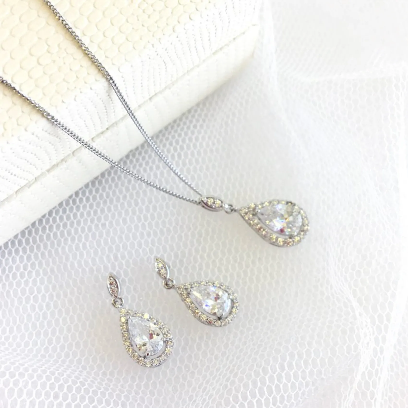 Ivory & Co Silver Prom Jewellery | Prom Earrings*Ivory and Co Belmont Crystal Drop Wedding Earrings