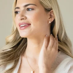 Ivory & Co Pearl Jewellery | Rose Gold Wedding Jewellery*Ivory and Co Cairo Rose Gold Classic Pearl Stud Earrings