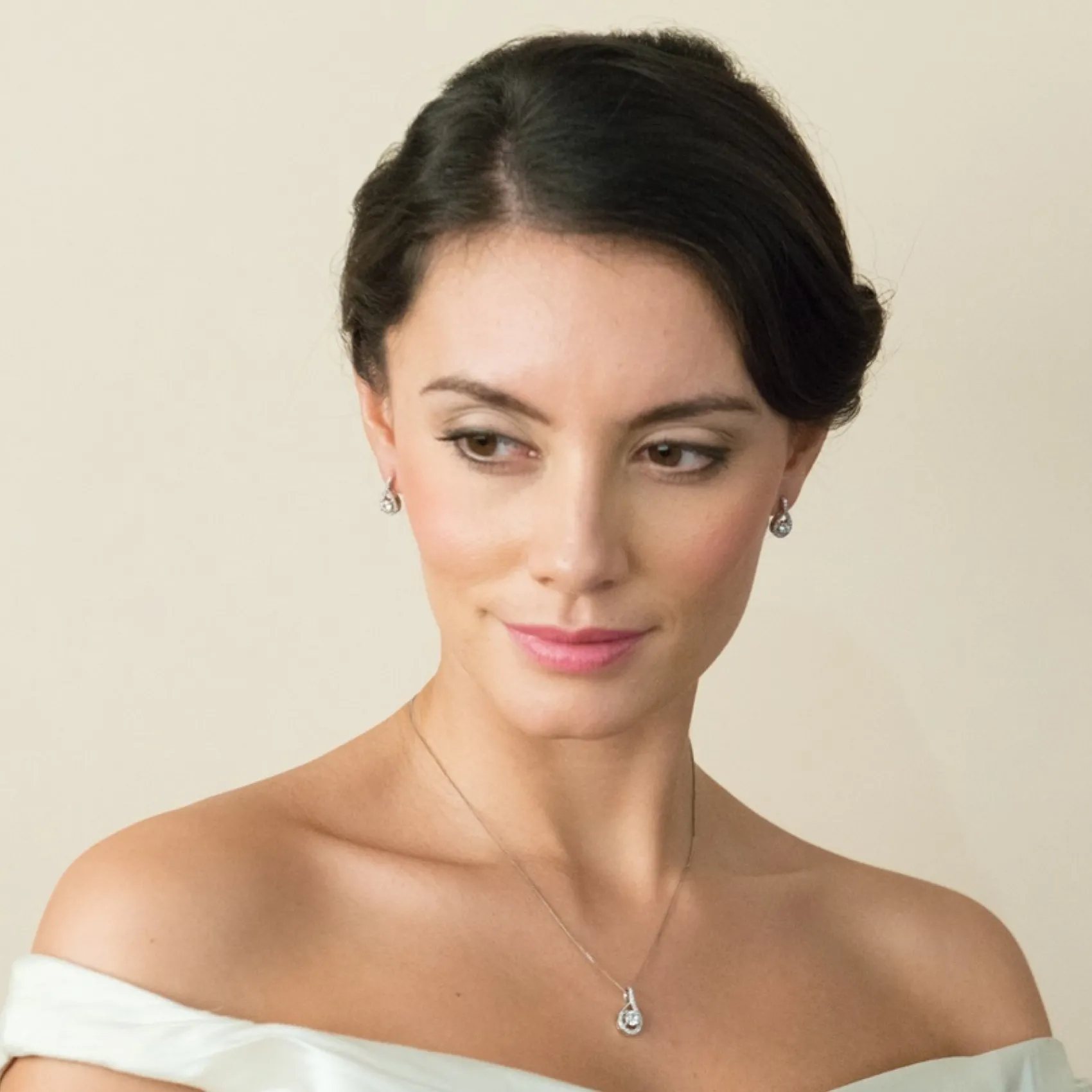 Ivory & Co Prom Necklaces | Silver Prom Jewellery*Ivory and Co Eternity Crystal Pendant Necklace