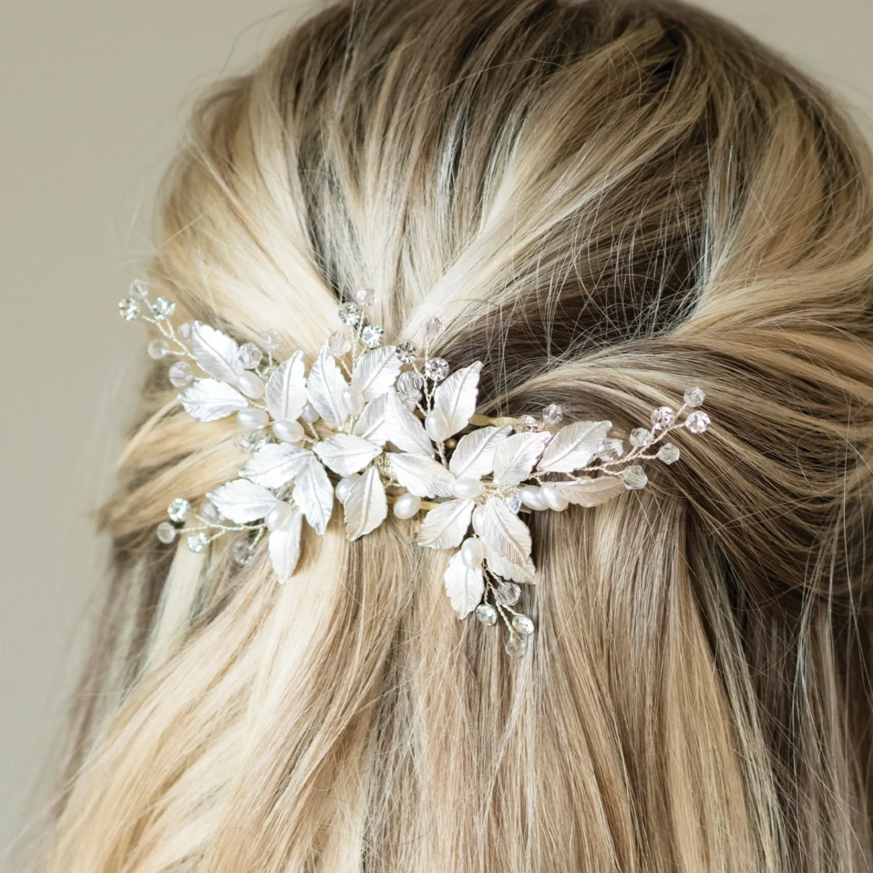 Ivory & Co Pearl Hair Accessories | Silver Hair Accessories*Ivory and Co Fairydust Silver Enamelled Leaves Wedding Hair Clip