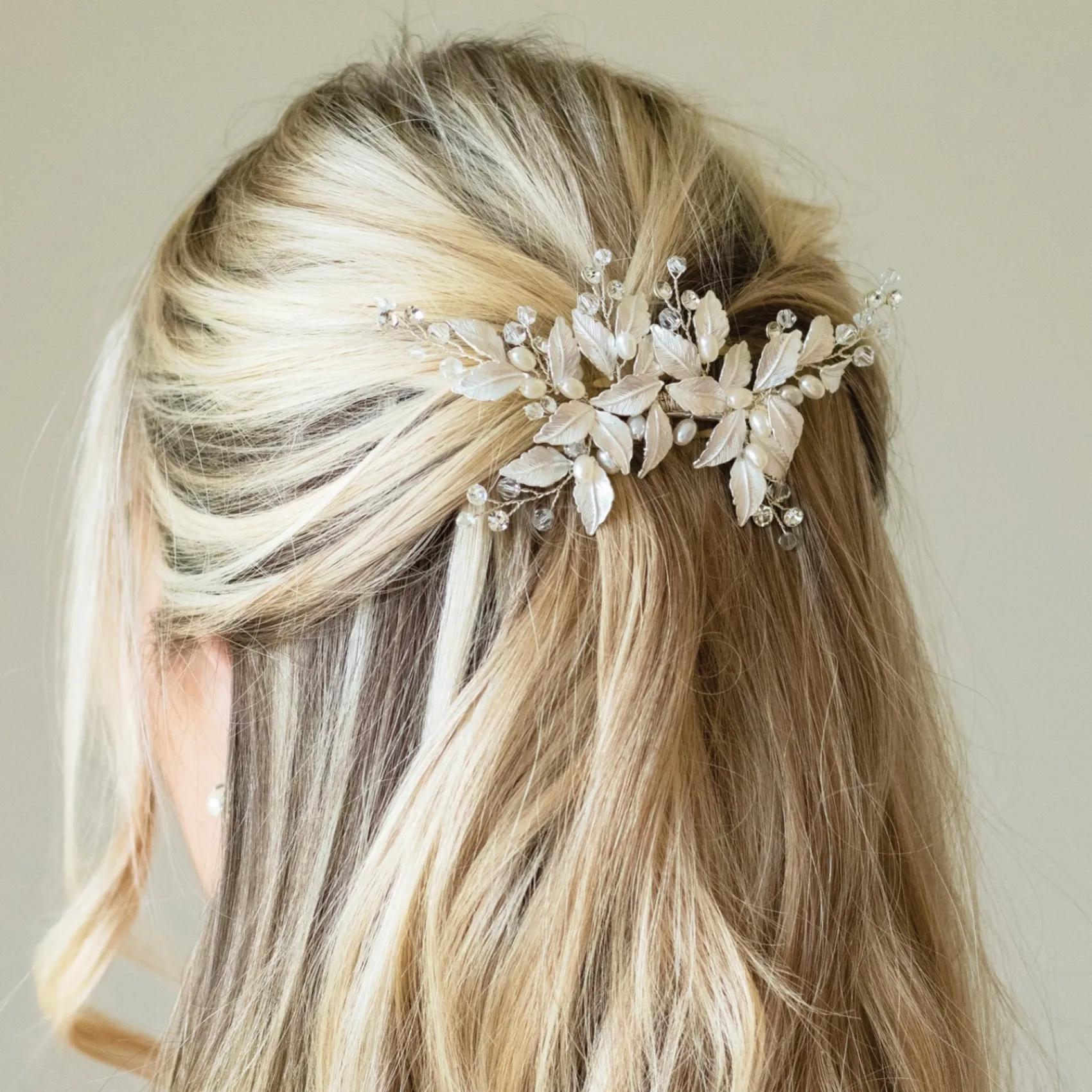 Ivory & Co Pearl Hair Accessories | Silver Hair Accessories*Ivory and Co Fairydust Silver Enamelled Leaves Wedding Hair Clip