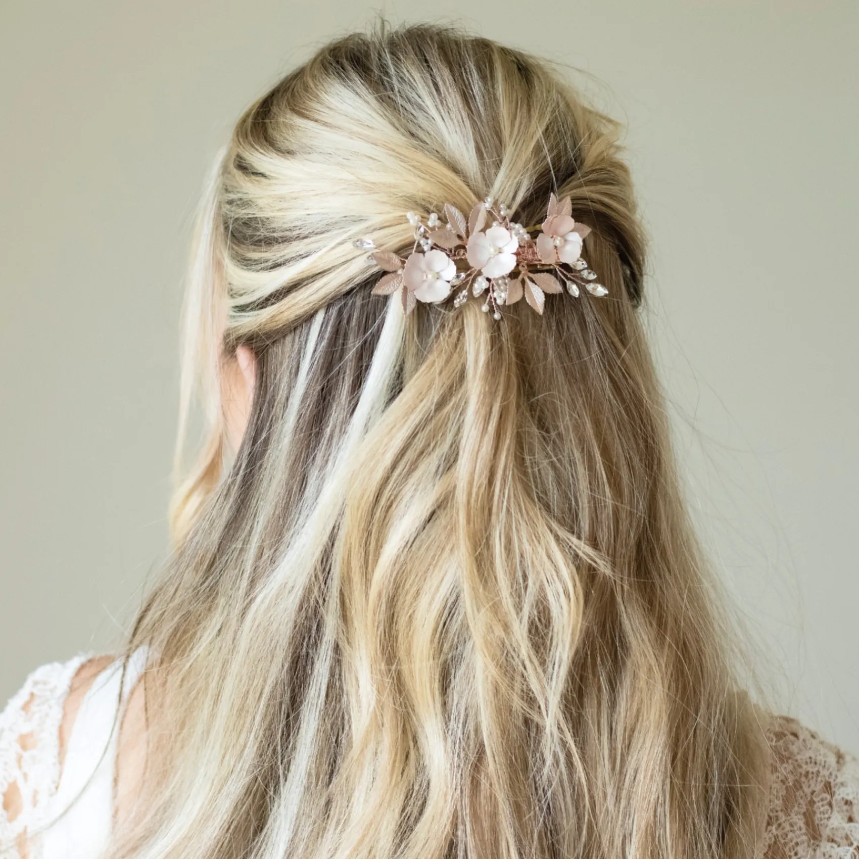 Ivory & Co Bridesmaid Gifts | Bride Gifts*Ivory and Co Gardenia Rose Gold Dainty Crystal and Pearl Floral Clip