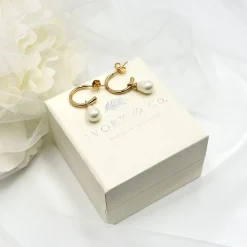 Ivory & Co Bridesmaid Gifts | Pearl Jewellery*Ivory and Co Harrow Gold Pearl Hoop Earrings
