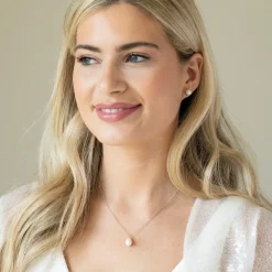 Ivory & Co Mother Of The Groom Gifts | Mother Of The Bride Gifts*Ivory and Co Westbury Silver Pearl Drop Pendant