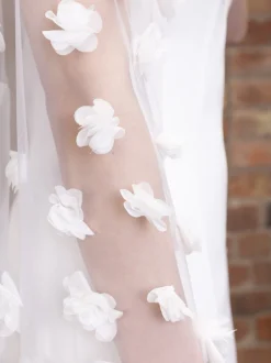 Perfect Bridal Single Tier Veils | Chapel Length & Cathedral Veils*Single Tier 3D Flowers Cathedral Bridal Veil | L&F Ivory