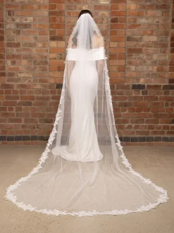 Perfect Bridal Single Tier Veils | Chapel Length & Cathedral Veils*Single Tier Pearl Cathedral Veil with Floral Lace Edge Ivory