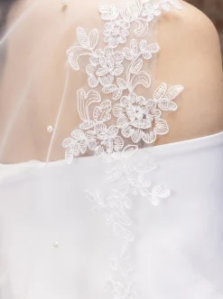 Perfect Bridal Single Tier Veils | Waltz Length Veils*Single Tier Pearl Waltz Length Veil with Floral Lace Edge Ivory