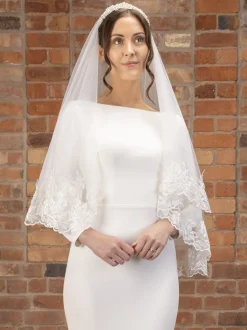 Perfect Bridal Two Tier Veils | Fingertip Veils*Two Tier Wide Floral Lace Edge Short Veil | L&F Ivory
