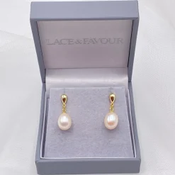 Lace & Favour Pearl Jewellery | Gold Wedding Jewellery*Kalea Gold Classic Freshwater Pearl Drop Earrings Ivory/ Gold