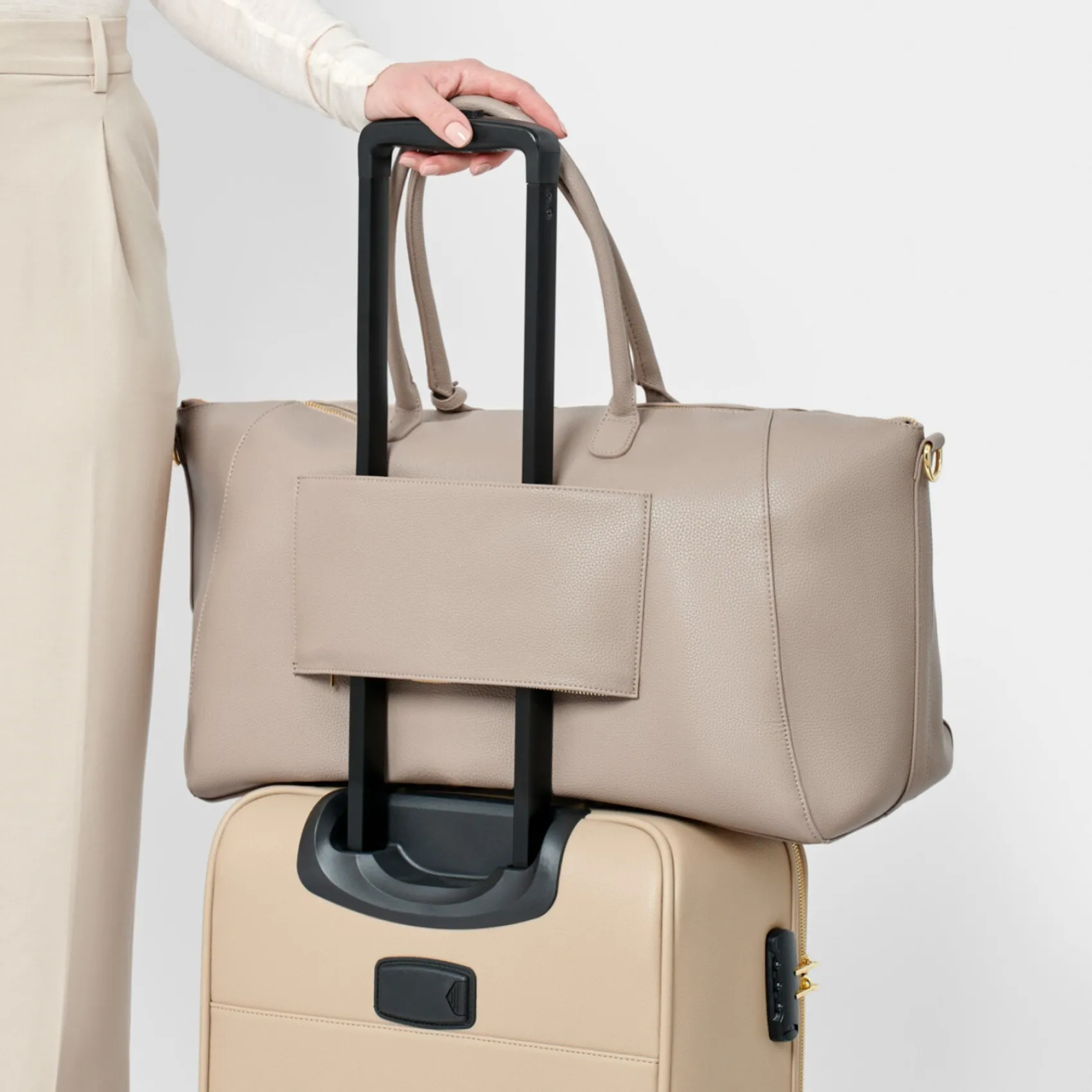Katie Loxton Honeymoon Gifts | Bride Gifts*Chelsea Light Weekend Holdall Duffle Bag Taupe