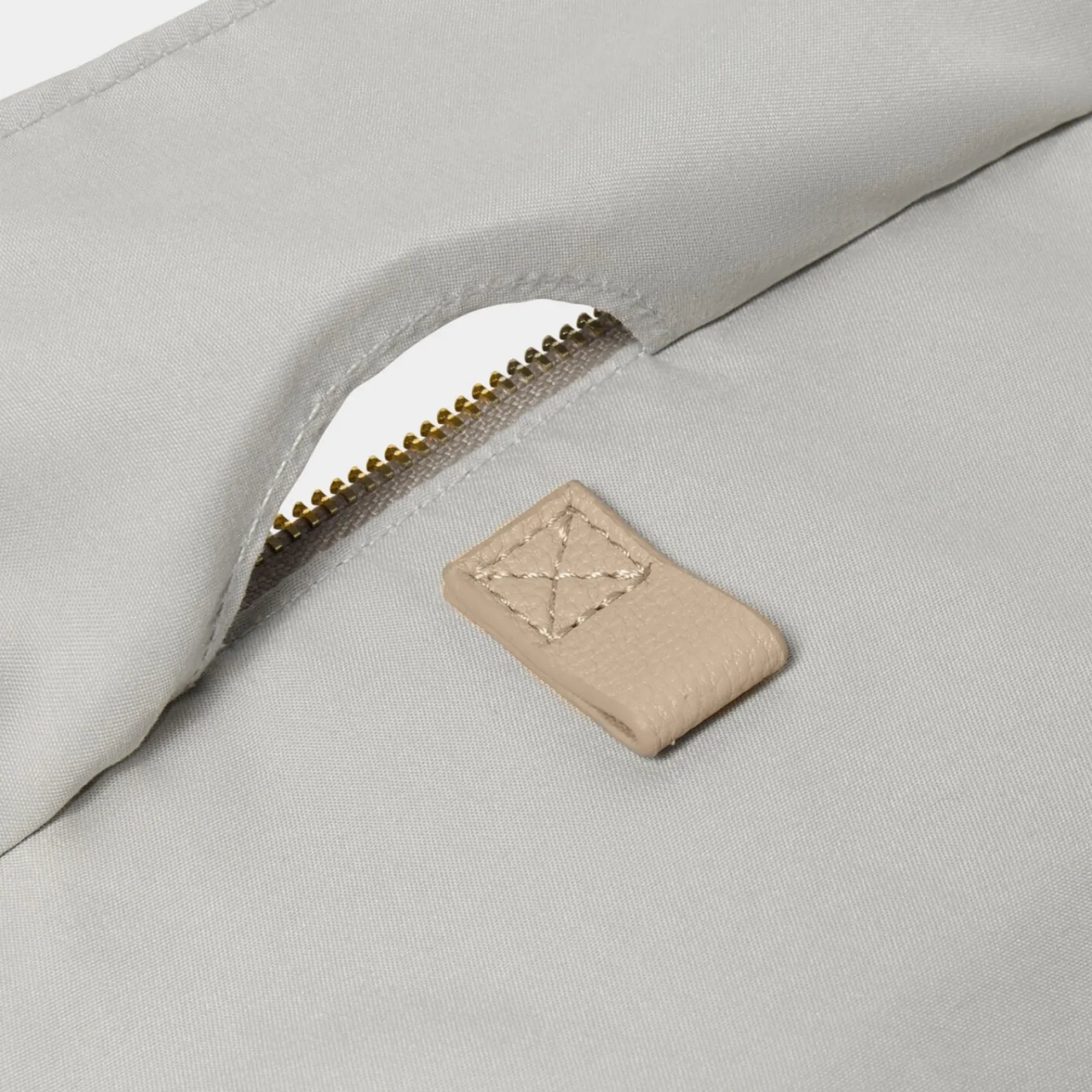 Katie Loxton Mother Of The Groom Gifts | Mother Of The Bride Gifts*Fold Out Garment Weekend Bag Light Taupe