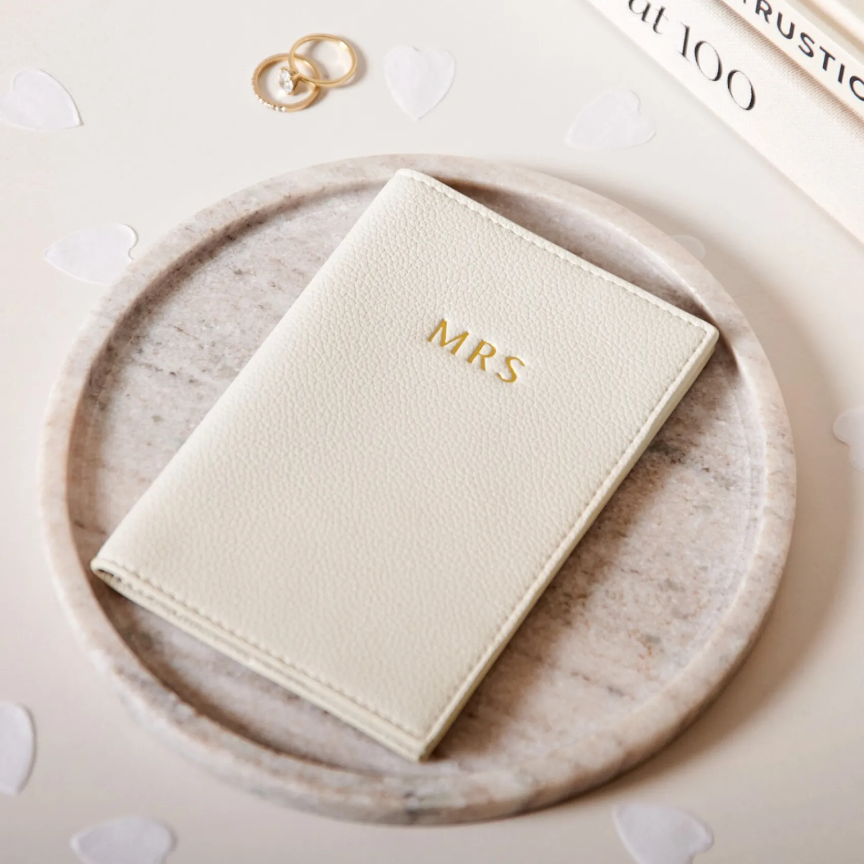 Katie Loxton Honeymoon Gifts | Bride Gifts*'Mrs' Bridal Passport Holder White