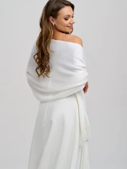 Poirier Knitted Shawls | Wedding Capes & Wraps*Katya Knitted Wedding Shawl with Fringe Ivory