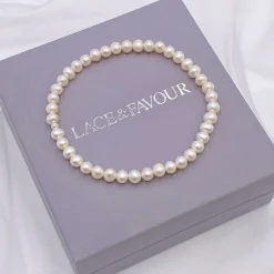 Lace & Favour Bride Gifts | Pearl Jewellery*Laisani Simple Freshwater Pearl Wedding Bracelet Ivory/ Silver