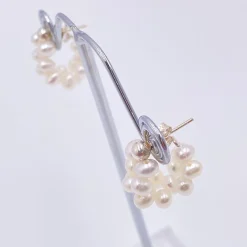 Lace & Favour Pearl Jewellery | Silver Wedding Jewellery*Liana Freshwater Pearl Small Hoop Earrings Ivory/ Silver