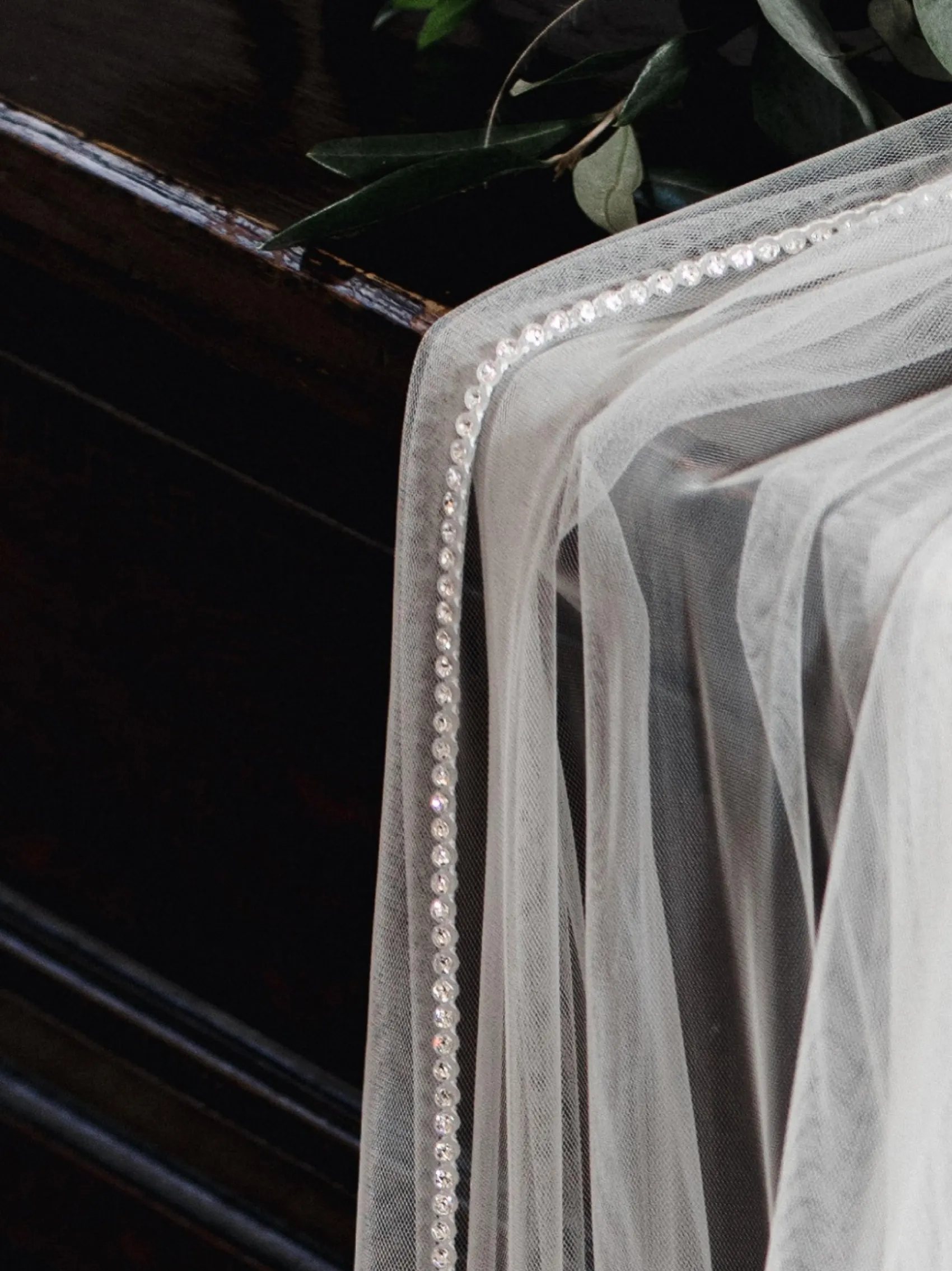 Linzi Jay Single Tier Veils | Chapel Length & Cathedral Veils*Single Tier Diamante Edge Bridal Veil | LA930 Ivory