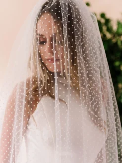 Linzi Jay Single Tier Veils | Chapel Length & Cathedral Veils*Polka Dot Tulle Single Tier Bridal Veil LA603 Ivory