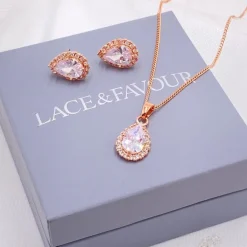 Lace & Favour Bride Gifts | Crystal Jewellery*Lulu Rose Gold Crystal Stud Wedding Jewellery Set