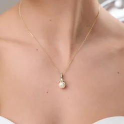 Lace & Favour Bride Gifts | Pearl Jewellery*Opulence Pearl Wedding Pendant Necklace (Gold)