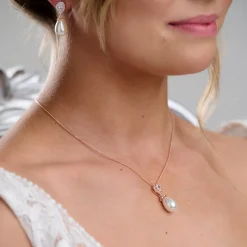 Lace & Favour Bride Gifts | Pearl Jewellery*Paloma Rose Gold Teardrop Pearl Bridal Jewellery Set