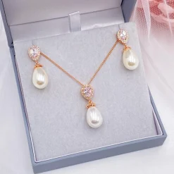 Lace & Favour Bride Gifts | Pearl Jewellery*Paloma Rose Gold Teardrop Pearl Bridal Jewellery Set