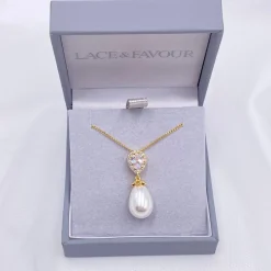 Lace & Favour Pearl Jewellery | Gold Wedding Jewellery*Paloma Teardrop Pearl Pendant Necklace (Gold) |