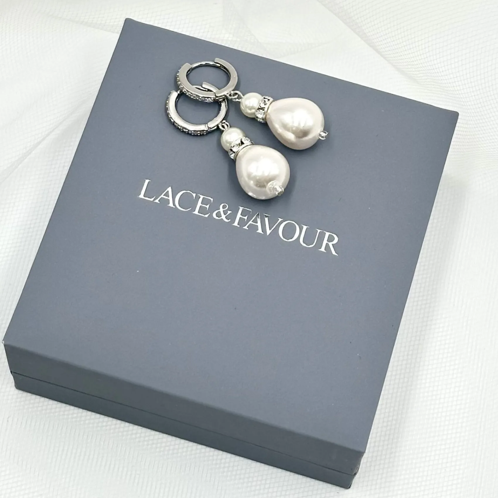 Beads & Beyond Bride Gifts | Vintage Jewellery*Panache Silver Large Teardrop Pearl Earrings Ivory/ Silver